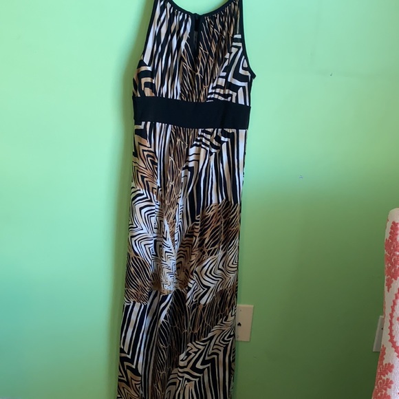 Maxi dress - Picture 2 of 9